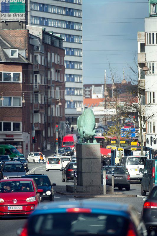 Billede af trafik i en by