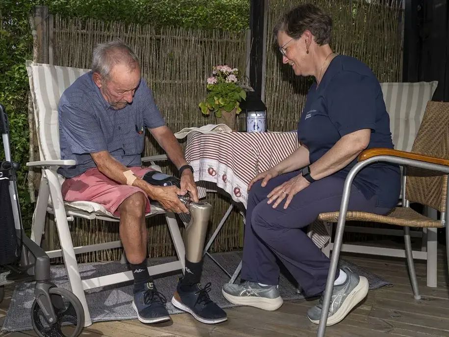 Erik Med Protese